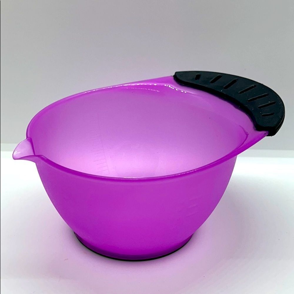 NWT Hair Color Mixing Bowl w/ Measurements